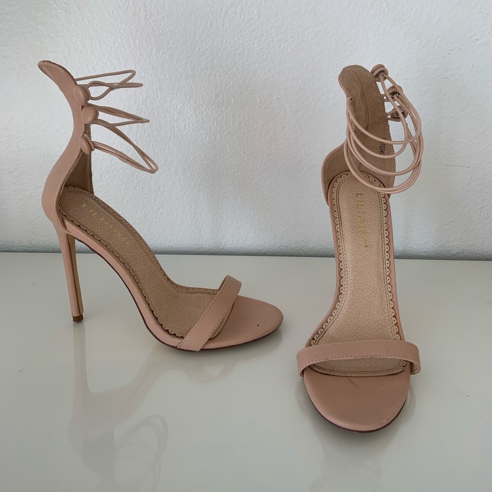 nude 3 strap “summer” heels 👠